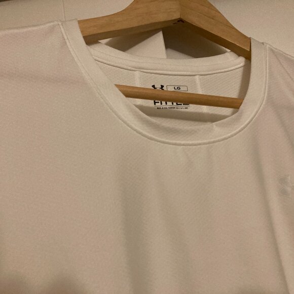 Under Armour Crew Neck White T Shirt Large Fitted HeatGear Short Sleeve Textured - Picture 2 of 3